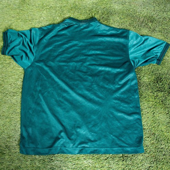 Vintage 90's Nike Mesh V-Neck T-Shirt - Picture 4 of 5